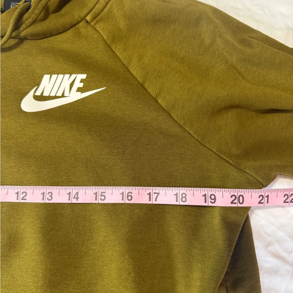 Nike Logo Olive Green Front Pocket Pullover Hoodie Sweatshirt Size M